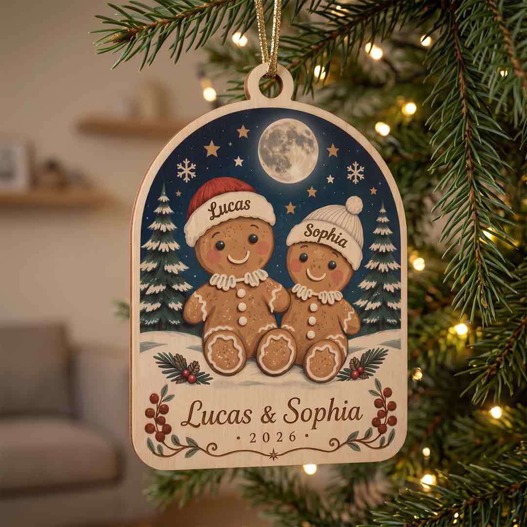 Gingerbread Kissing Couple Christmas Holiday Keepsake Personalized Custom Name Date Couples 1-Layer Wooden Christmas Ornament for Lovers Gift