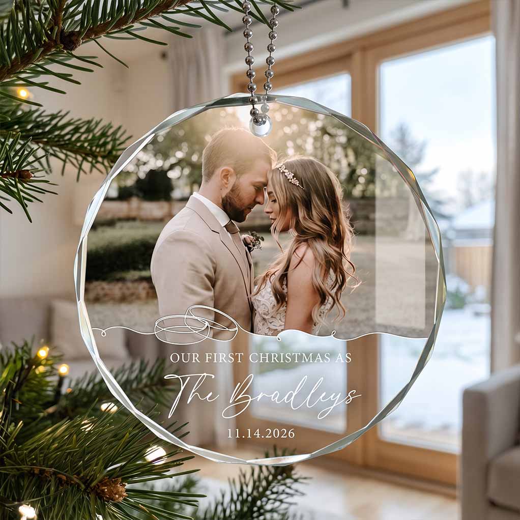 Our First Christmas Newlywed Keepsake Personalized Custom Name Date Photo Wedding Round Glass Christmas Ornament for Couples