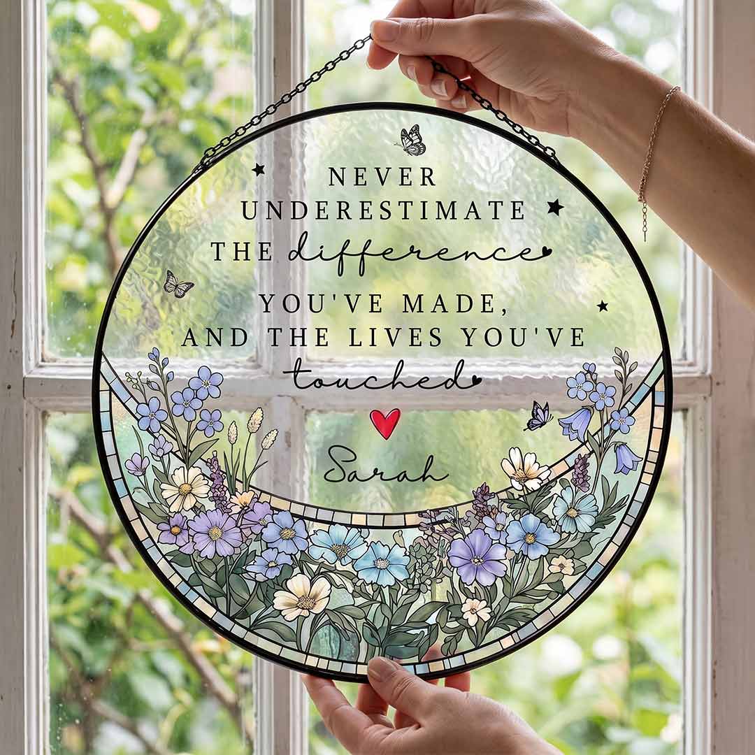 Never Underestimate The Difference You Made Appreciation Personalized Custom Name Keepsake Stained Glass Suncatcher Ornament for Retirement Gift