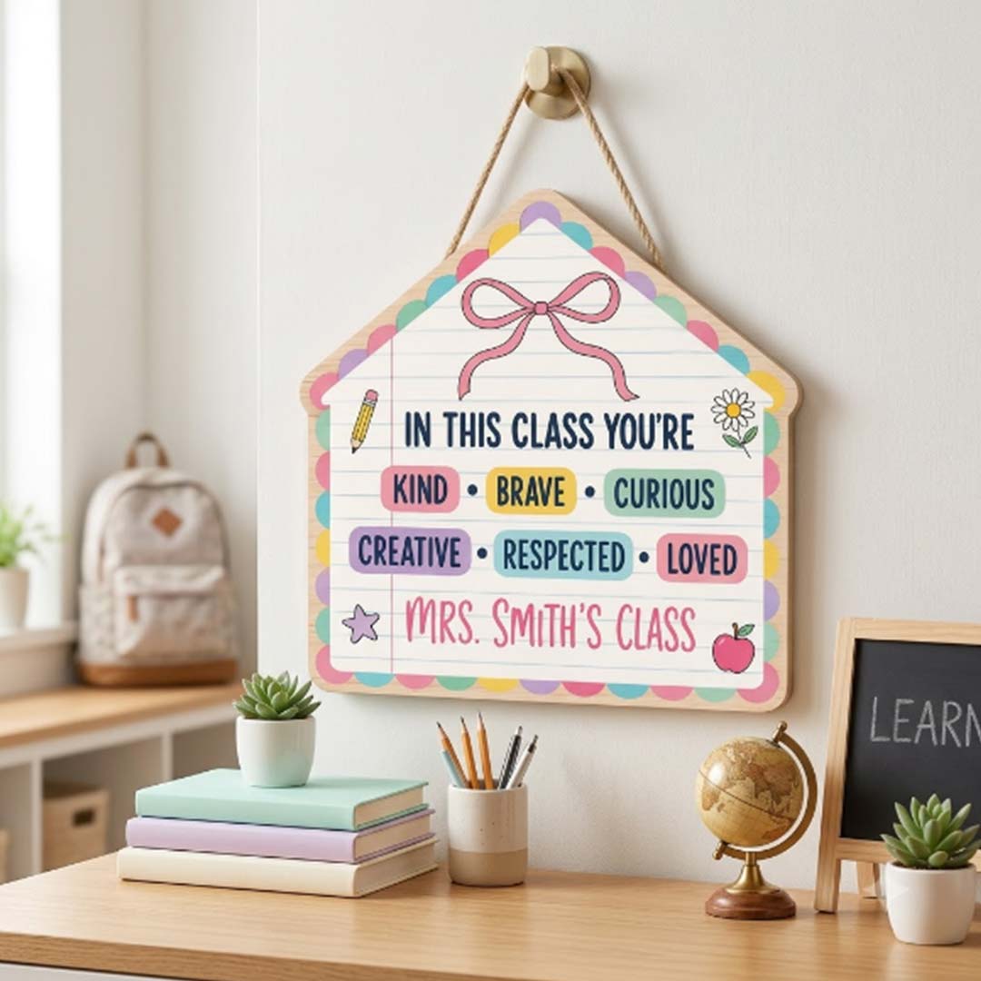 Personalized Teacher Name Wooden Sign Door Hanger Adorable Floral Welcome Class Sign Wooden Classroom Decor, Back to School Sign