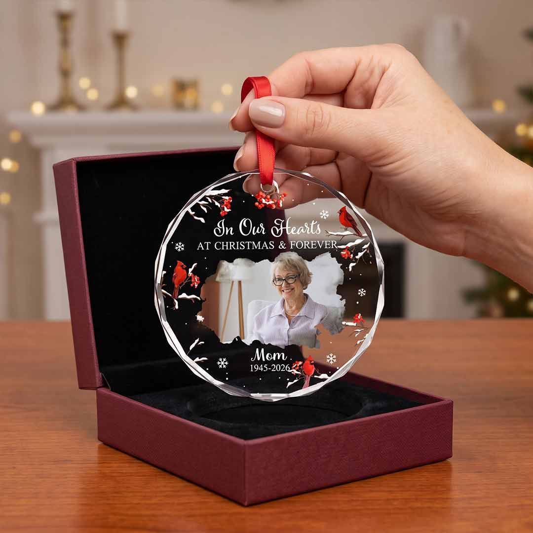 Memorial Mom In Loving Memory Keepsake Personalized Custom Name Date Photo Memorial Round Glass Christmas Ornament for Loss of Mom