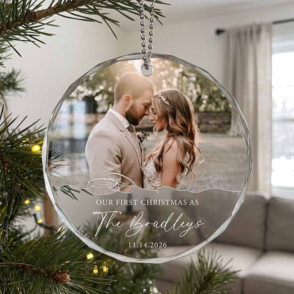 Our First Christmas Newlywed Keepsake Personalized Custom Name Date Photo Wedding Round Glass Christmas Ornament for Couples