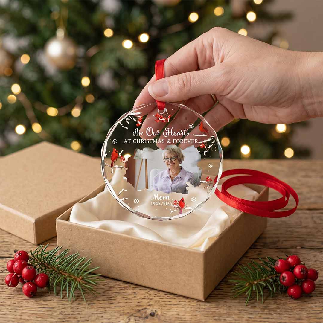Memorial Mom In Loving Memory Keepsake Personalized Custom Name Date Photo Memorial Round Glass Christmas Ornament for Loss of Mom