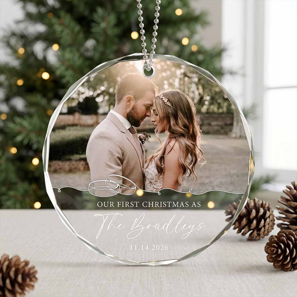 Our First Christmas Newlywed Keepsake Personalized Custom Name Date Photo Wedding Round Glass Christmas Ornament for Couples