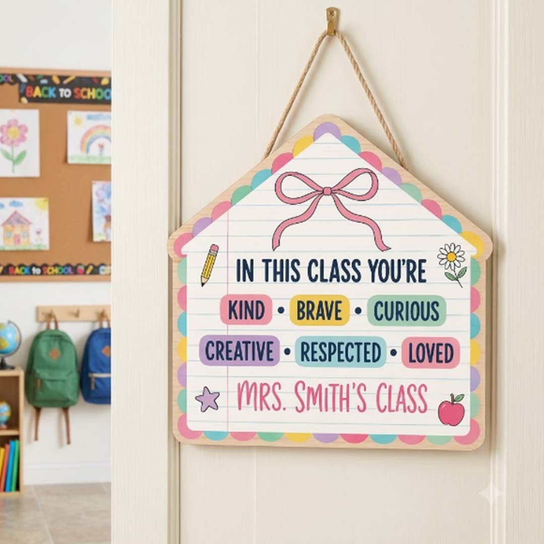 Personalized Teacher Name Wooden Sign Door Hanger Adorable Floral Welcome Class Sign Wooden Classroom Decor, Back to School Sign