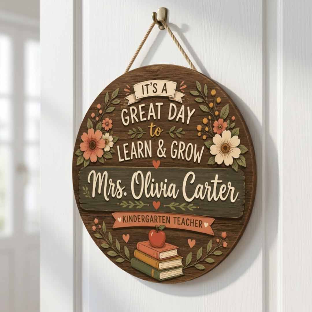 Personalized Teacher Name Wooden Sign Door Hanger Great Day To Learn & Grow Wooden Classroom Decor, Back to School Sign