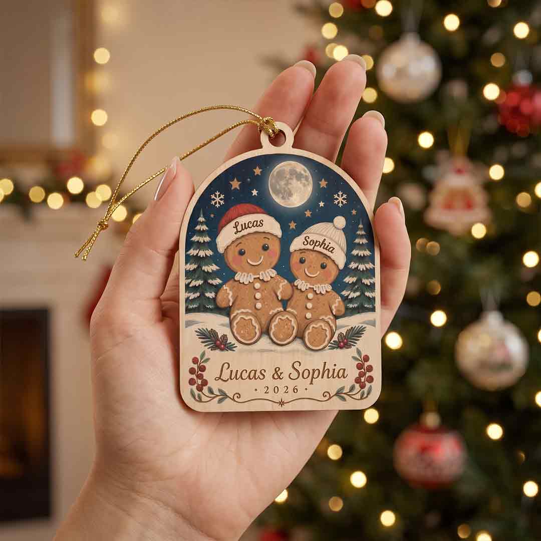 Gingerbread Kissing Couple Christmas Holiday Keepsake Personalized Custom Name Date Couples 1-Layer Wooden Christmas Ornament for Lovers Gift