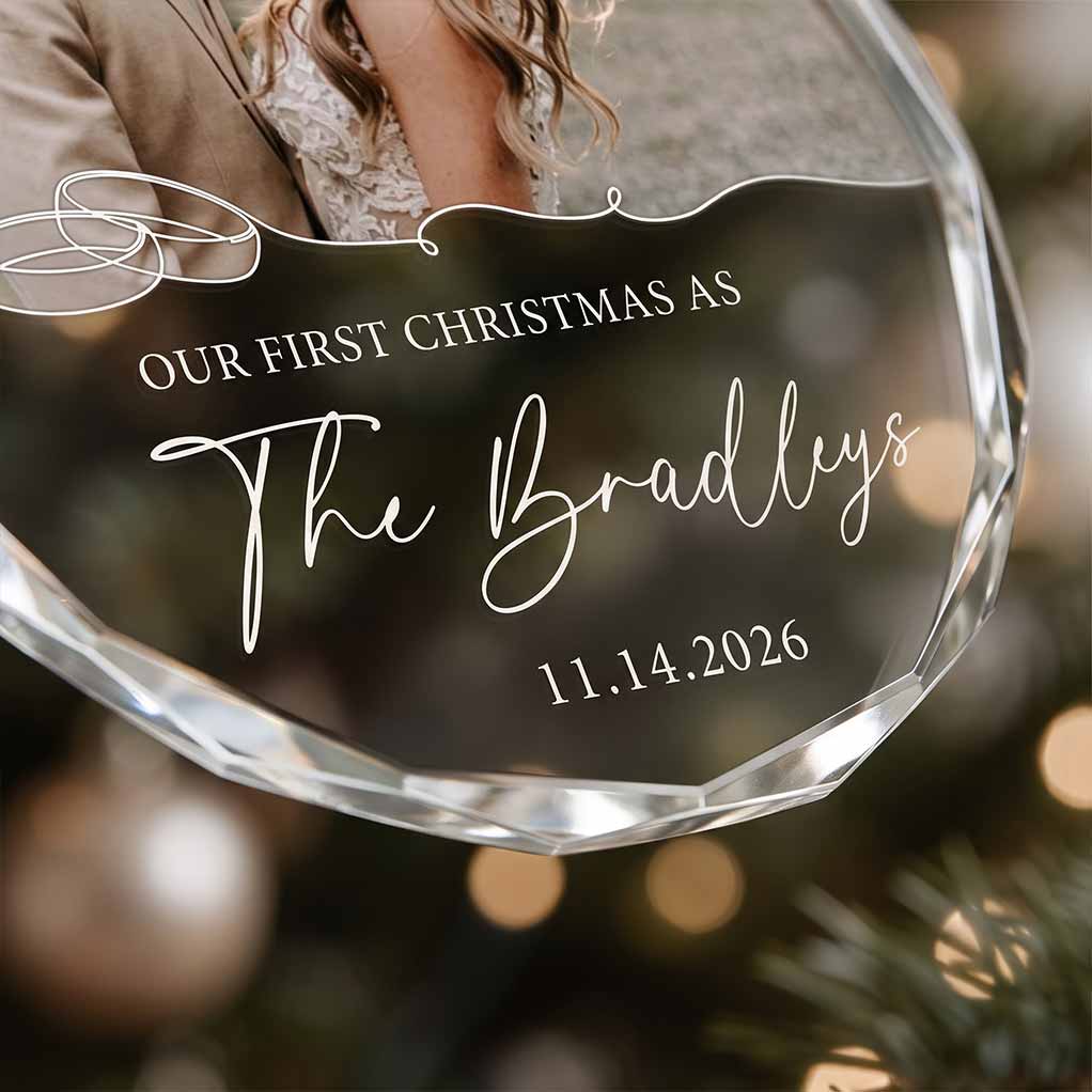 Our First Christmas Newlywed Keepsake Personalized Custom Name Date Photo Wedding Round Glass Christmas Ornament for Couples